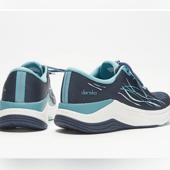 Dansko Women's Pace Walking Shoe - Lightweight Performance Sneaker - Picture 9 of 10